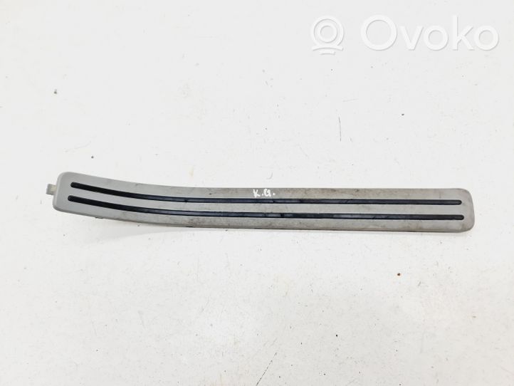 Volkswagen Touareg I Garniture de marche-pieds arrière 7L0853793