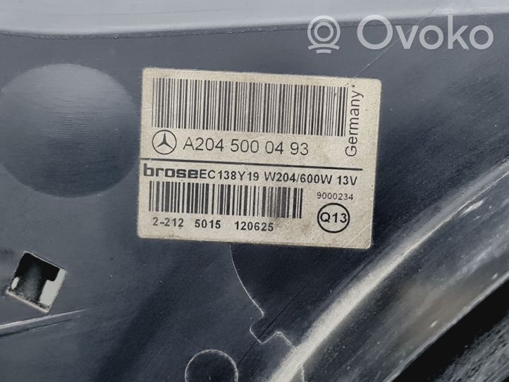 Mercedes-Benz B W246 W242 Jäähdyttimen jäähdytinpuhaltimen suojus A2045000493