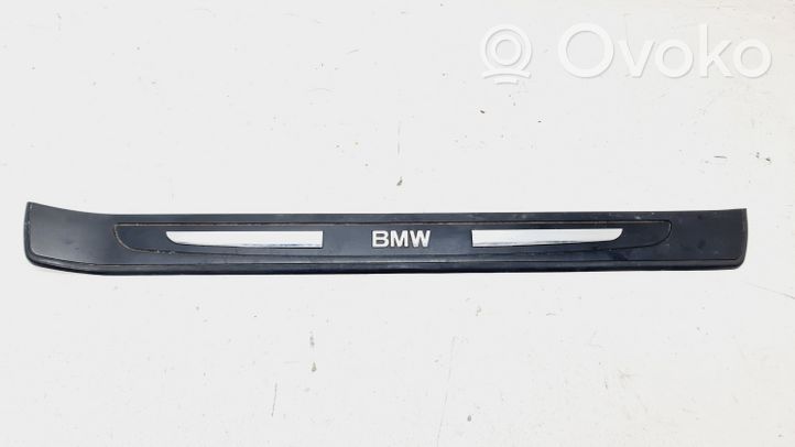 BMW 7 E65 E66 Copertura del rivestimento del sottoporta anteriore 8223552