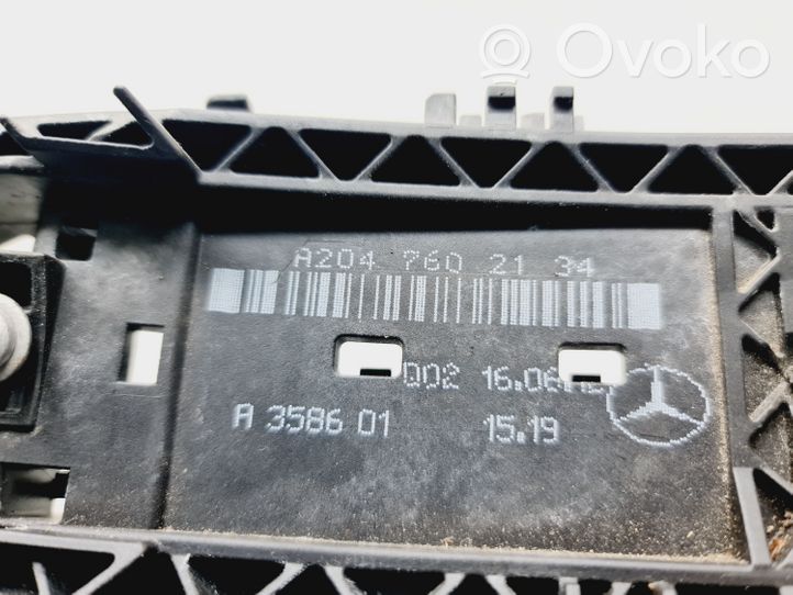 Mercedes-Benz B W246 W242 Etuoven ulkokahvan kehys A2047602134