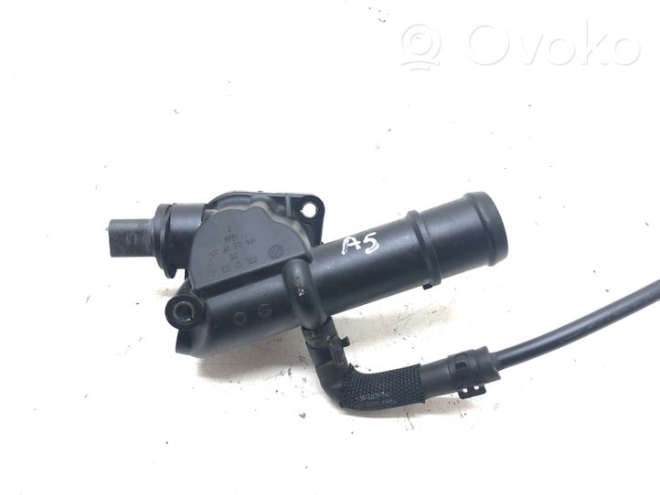 Audi A5 8T 8F Thermostat / Thermostatgehäuse 03L121132A