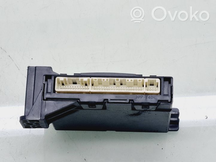 Toyota RAV 4 (XA30) Module confort 8865042230