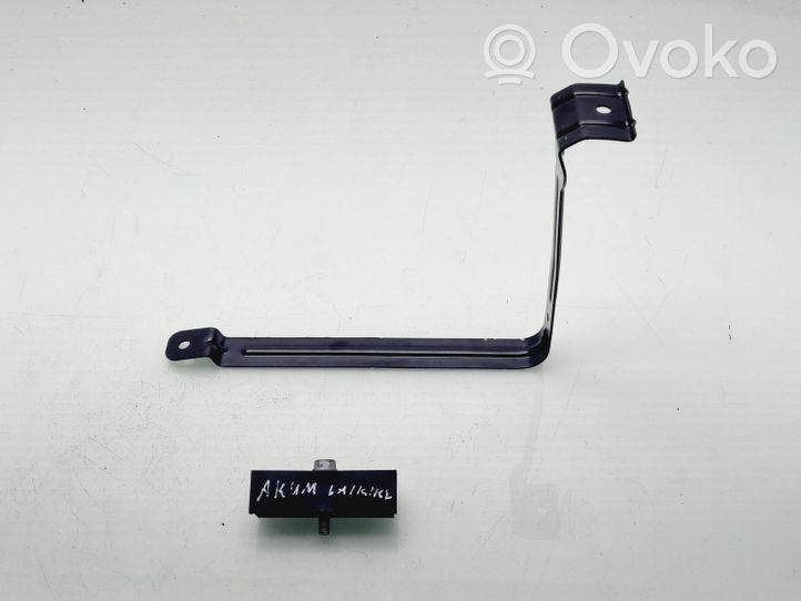 BMW 5 F10 F11 Staffa di montaggio della batteria 61217585707