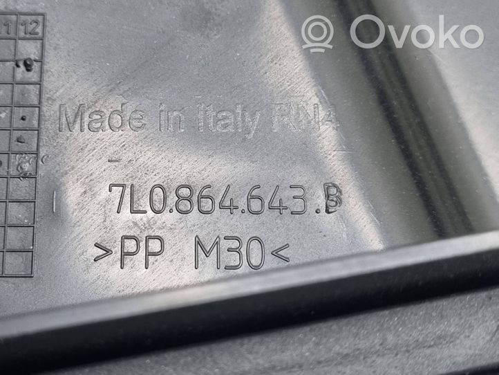 Volkswagen Touareg I Coperchio/tappo della scatola vassoio della batteria 7L0864643