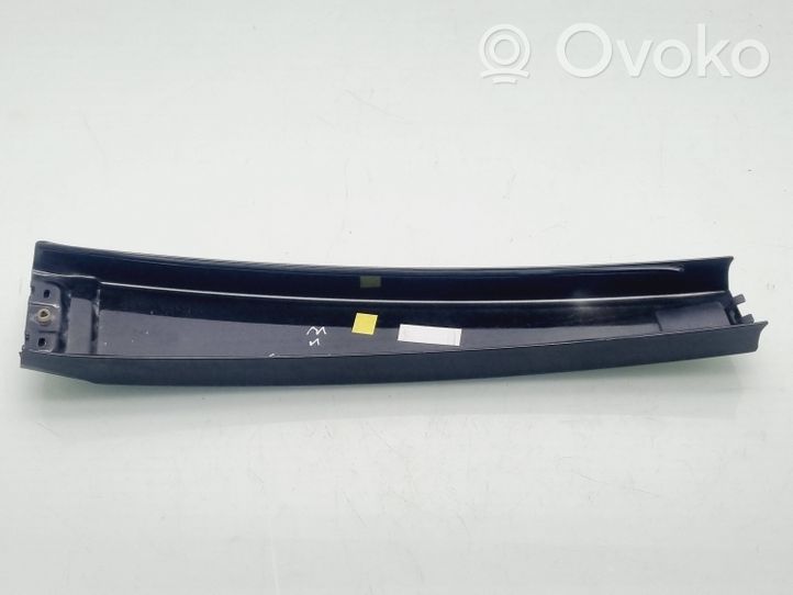 Volkswagen Touareg I Rivestimento modanatura del vetro della portiera anteriore 7L6853318D