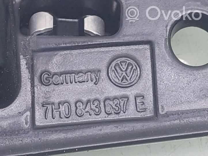Volkswagen Transporter - Caravelle T5 Ogranicznik drzwi bocznych / przesuwnych 7H0843637E