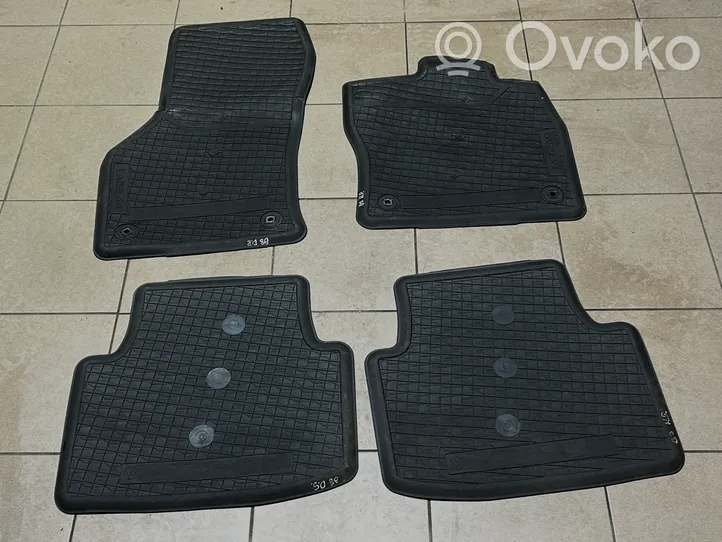 Volkswagen PASSAT B8 Set di tappetini per auto 3G0061512A