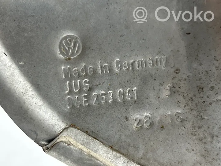 Volkswagen PASSAT B8 Moottoritilan lämpökilpi 04E253041