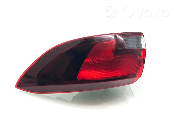 Opel Astra K Lampa tylna 39077375