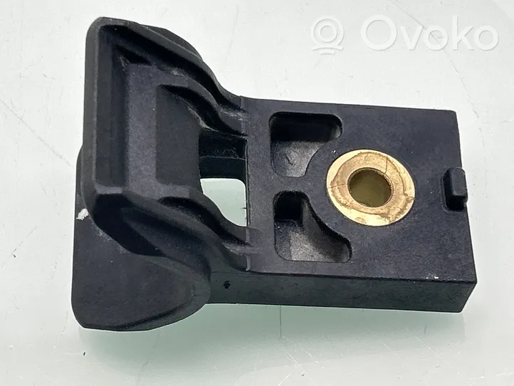 Opel Meriva B Staffa di montaggio del radiatore 13262692