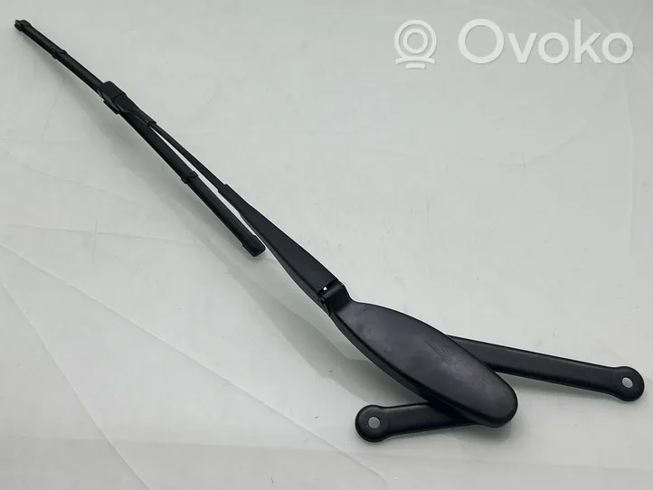 Mercedes-Benz GLC X253 C253 Front wiper blade arm A2058240219