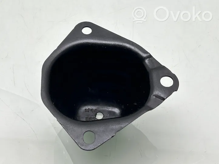 Nissan Qashqai Support de pare-chocs arrière 85213