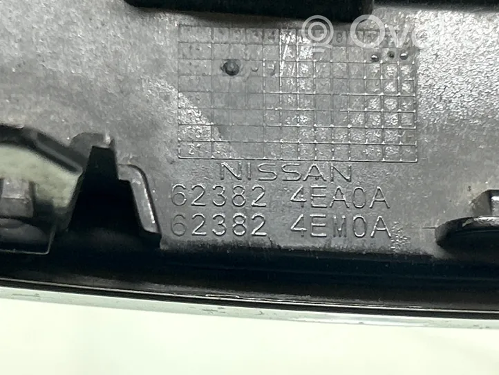 Nissan Qashqai Grille calandre supérieure de pare-chocs avant 623824EA0A