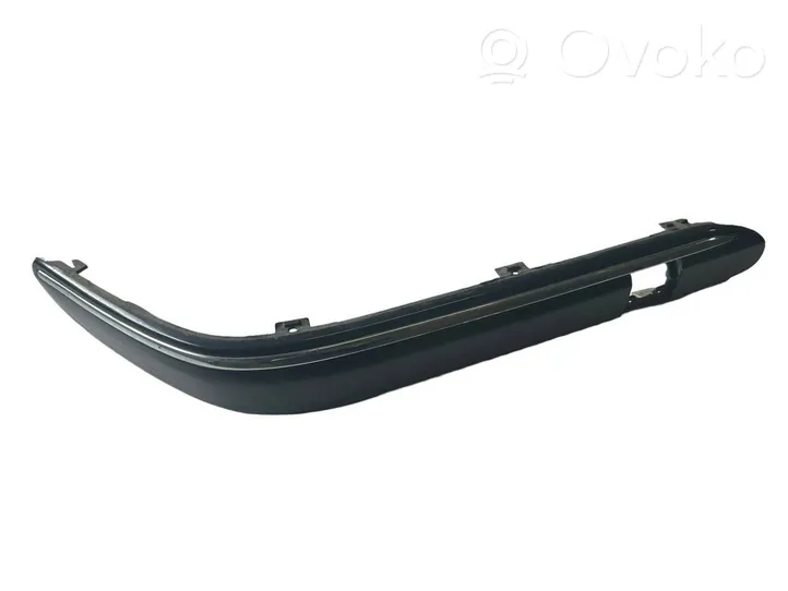 Mercedes-Benz C W203 Modanatura separatore del paraurti anteriore A2038856221