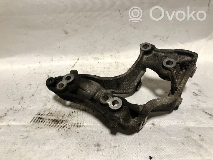 Peugeot 407 Engine mounting bracket 9655652980