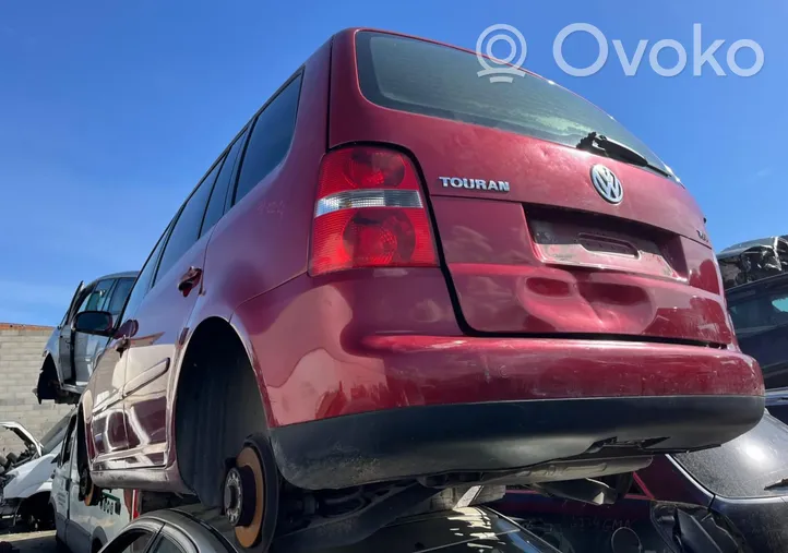 Volkswagen Touran I Takaluukun/tavaratilan kansi 