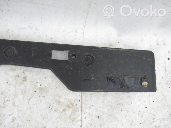 Toyota RAV 4 (XA50) Support de plaque d'immatriculation 