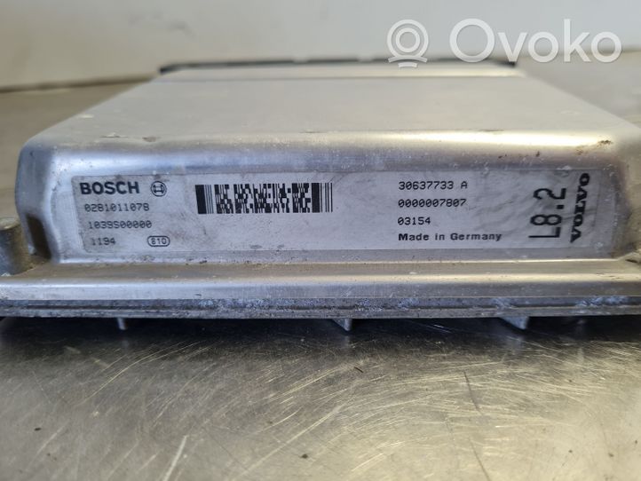 Volvo V70 Calculateur moteur ECU 0281011078