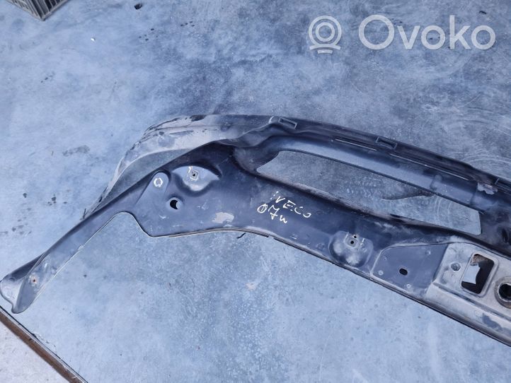 Iveco Daily 35.8 - 9 Traversa di supporto paraurti anteriore F1CF0481H