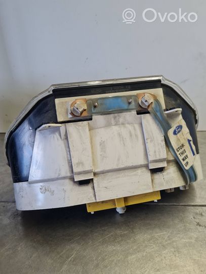 Ford Fiesta Geschwindigkeitsmesser Cockpit 89FB10848A