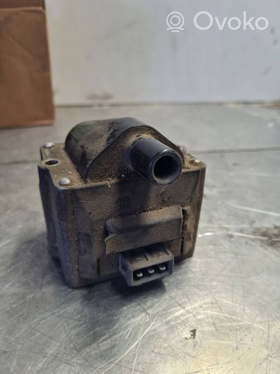 Volkswagen PASSAT B3 Zündspule Zündmodul 867906104A