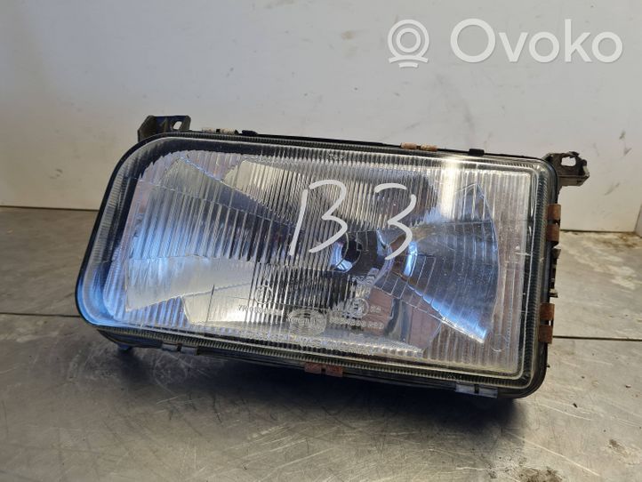 Volkswagen PASSAT B3 Lampa przednia 7R0134596