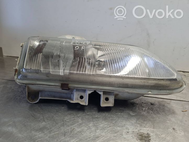 Renault Laguna I Faro delantero/faro principal 085511120