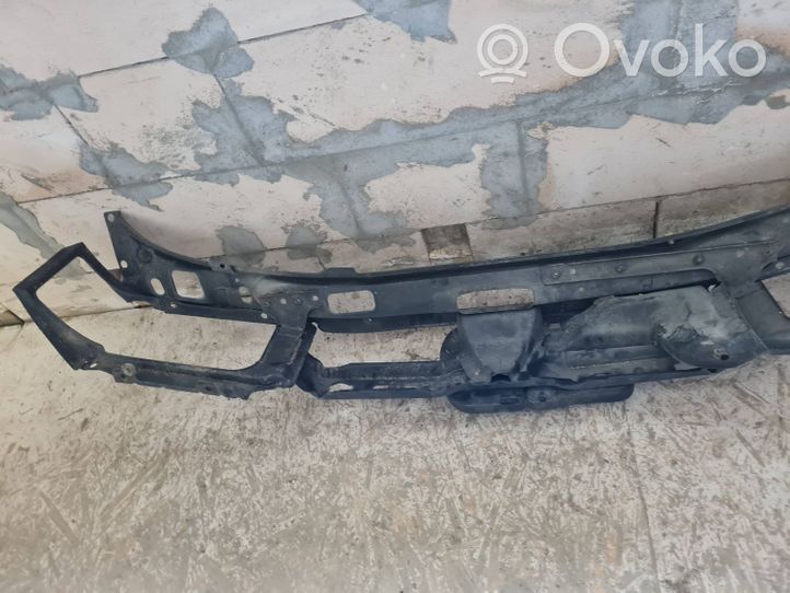 Volkswagen PASSAT B3 Radiator support slam panel 