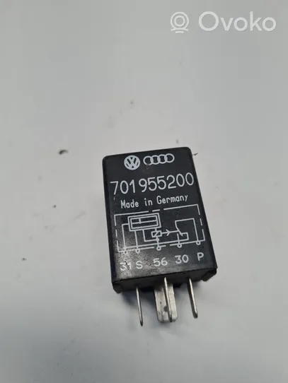 Volkswagen Transporter - Caravelle T4 Light relay 701955200