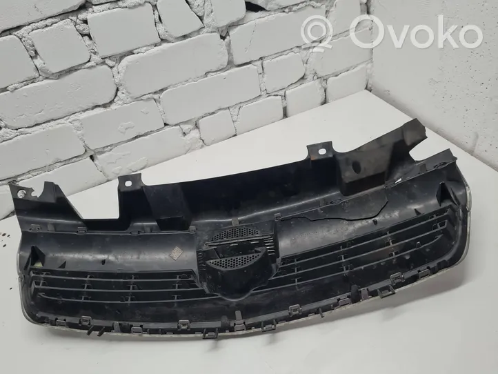 Opel Zafira B Grille calandre supérieure de pare-chocs avant 321228108