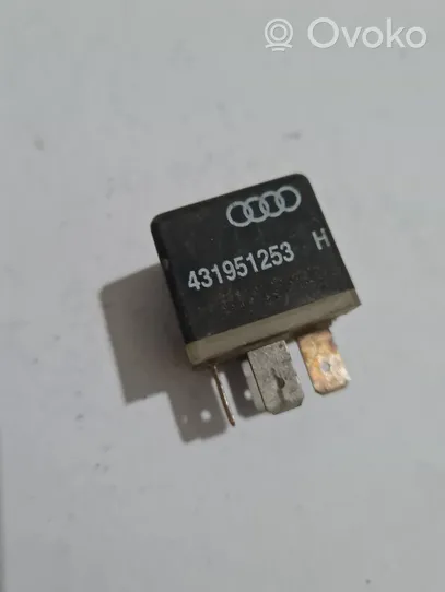 Peugeot 607 Other relay 431951253