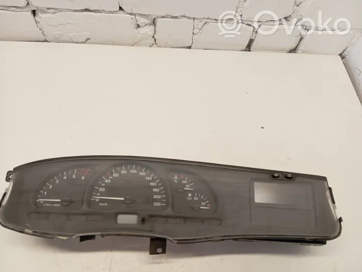 Opel Vectra B Spidometras (prietaisų skydelis) 90569739JN