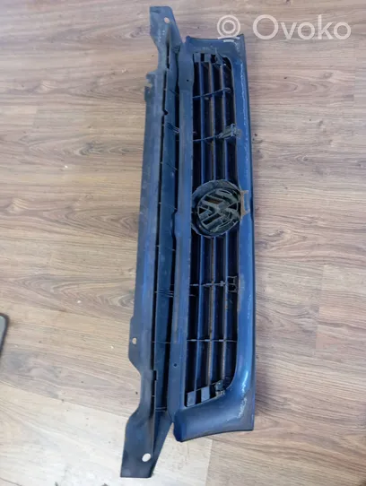 Volkswagen Transporter - Caravelle T4 Front grill 701853653D