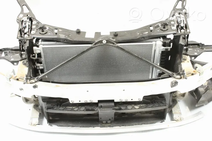 BMW 1 F40 Radiator support slam panel 8645782