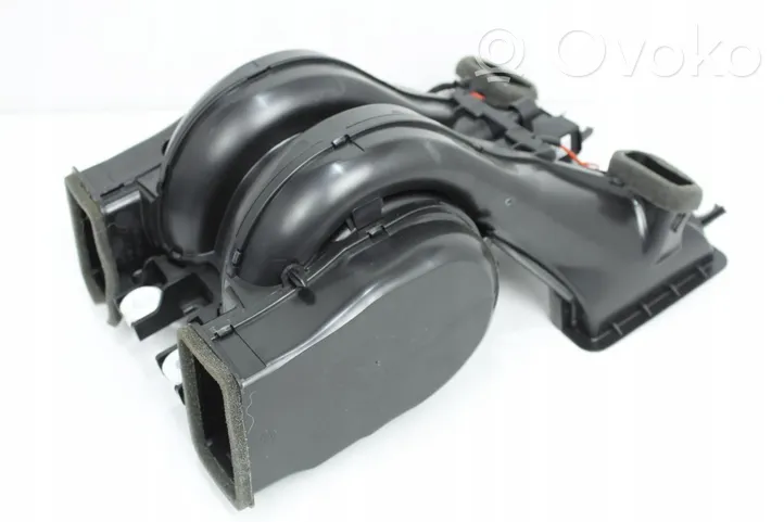 BMW 5 G30 G31 Ventola riscaldamento/ventilatore abitacolo 9315950