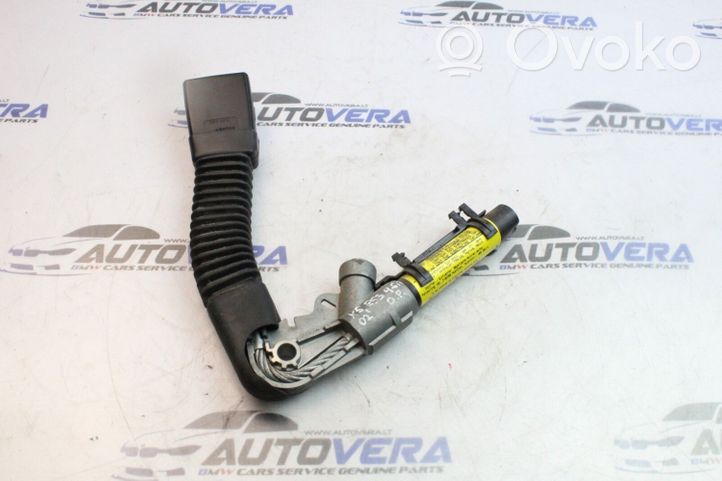 BMW X5 E53 Klamra przedniego pasa bezpieczeństwa 8408760