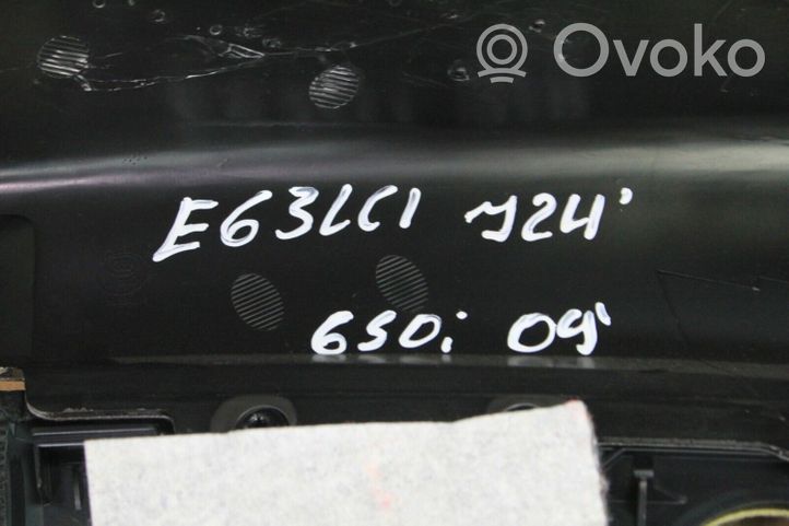 BMW 6 E63 E64 Dvidurio galinių vietų šoninis apdailos skydas 7115434