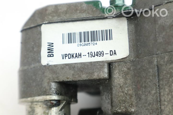 BMW i3 Ilmastointilaitteen kompressorin pumppu (A/C) 21137510