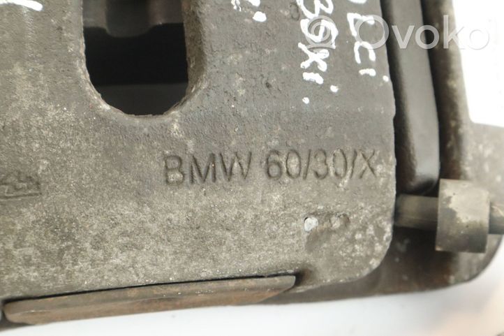 BMW 5 E60 E61 Priekinis suportas 6766557