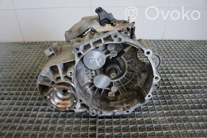 Audi Q3 8U Mechaninė 6 pavarų dėžė QQN