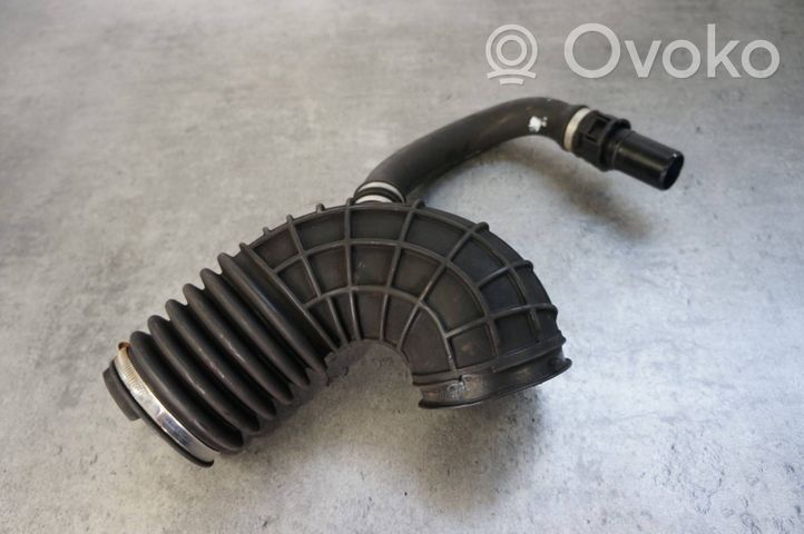 BMW 1 F20 F21 Tubo di aspirazione dell’aria turbo 586509