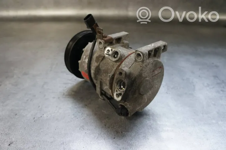 Hyundai i40 Ilmastointilaitteen kompressorin pumppu (A/C) 1B33E-00700