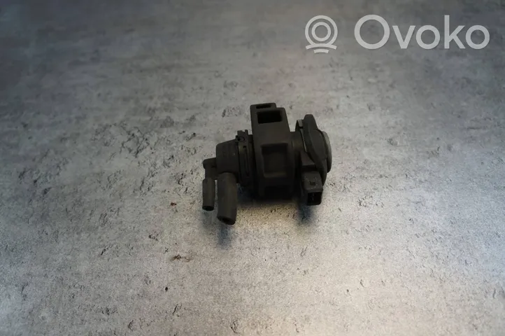 Infiniti FX Valve vacuum EV-521