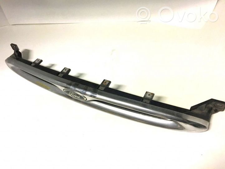 Ford Escort Front grill C8S4AA30851