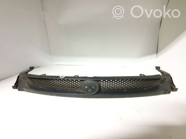 Mazda 323 F Griglia superiore del radiatore paraurti anteriore BC1C50719