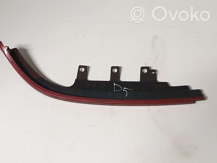 Mazda 323 F Moulure sous phares K2443