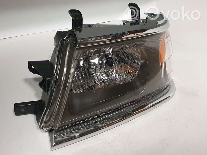 Mitsubishi Pajero Sport I Lampa przednia 