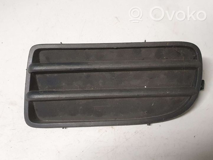 Toyota Land Cruiser (J100) Kratka dolna zderzaka przedniego 5212860010