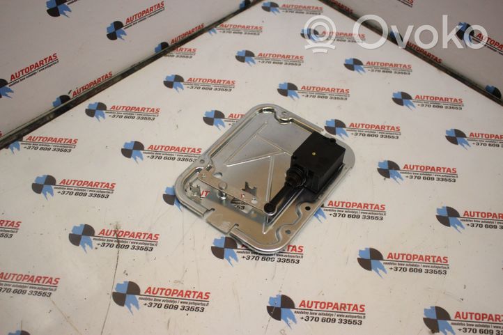 BMW X5 E53 Motorino di blocco/chiusura del portellone del bagagliaio 8408497