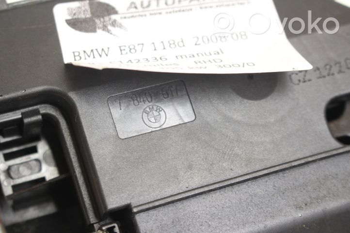 BMW 1 E81 E87 Zamek klapy tylnej / bagażnika 7840617